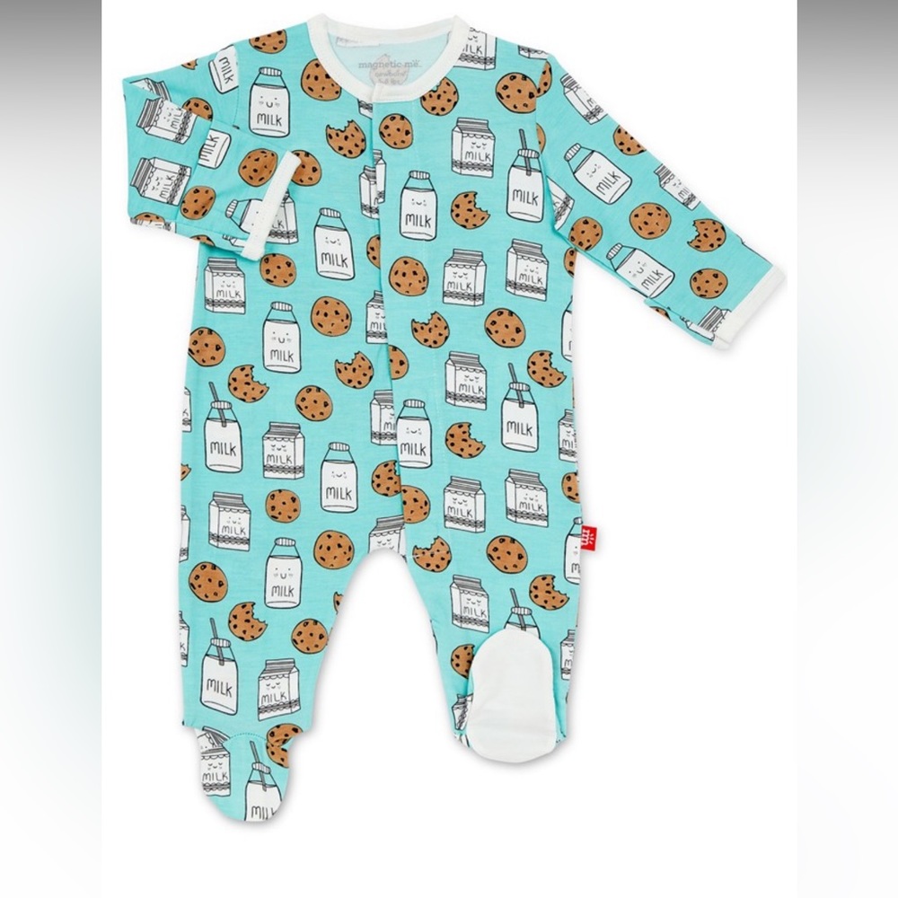 Magnetic Me™ Modal Magnetic Baby Footie